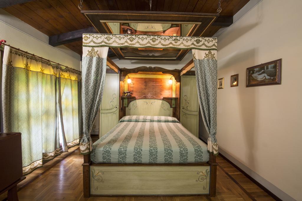 Hotel Villino Della Flanella Modena Room photo